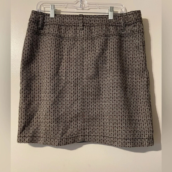 Aventura Tweed Black Cream Red Print Mini Skirt Size 12 - Picture 6 of 9